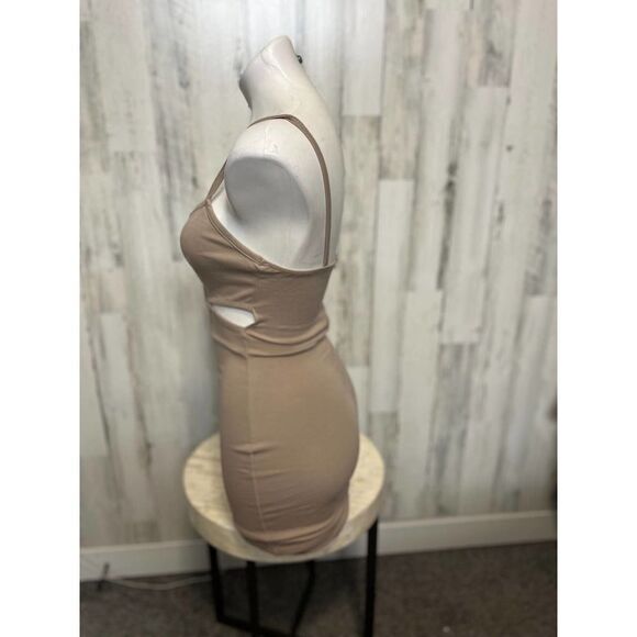 Nude mini dress - Picture 2 of 7